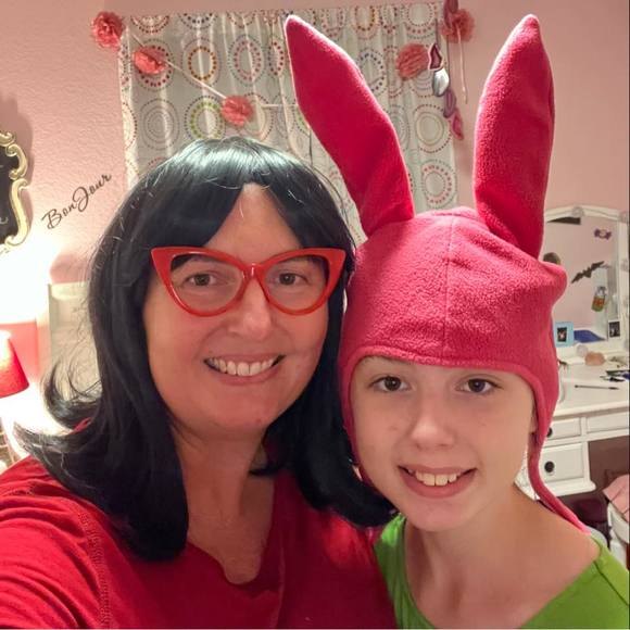 Meet your Posher, Elaine - Picture 1 of 1